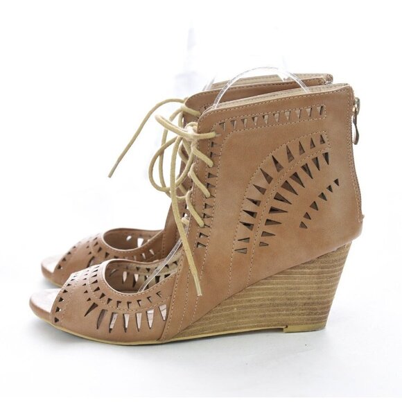 Catherine Malandrino Sz 8 Brown Faux Leather Perforated Lace Up Wedge Sandals - Picture 5 of 10